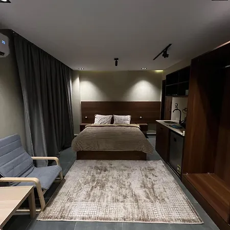 Butterfly Luxury Studios B-1